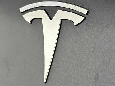 Used 2023 Tesla Model 3 Standard Range RWD image 10