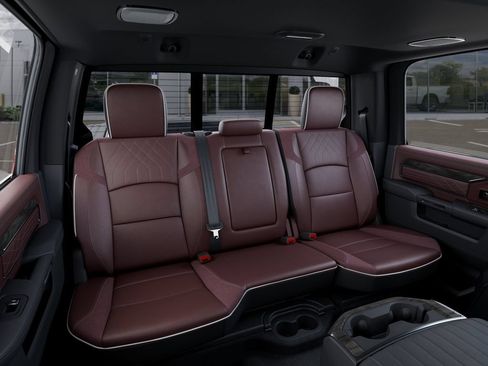 New 2026 RAM 2500 Limited AWD/4WD image 16