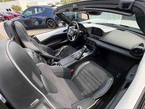 Certified 2023 MAZDA MX-5 Miata Club w/ Brembo/BBS Recaro Package RWD image 28
