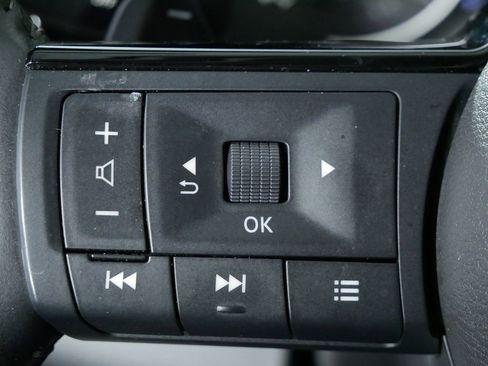 Used 2023 Nissan Pathfinder SL w/ SL Premium Package AWD/4WD image 25