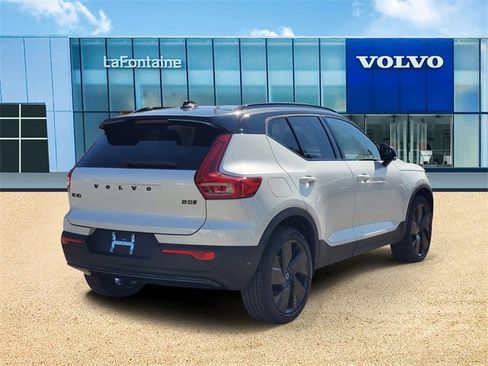 New 2026 Volvo XC40 B5 Ultra w/ Protection Package Premier image 4