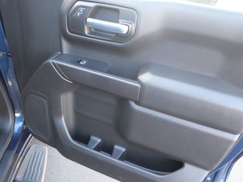 Used 2020 Chevrolet Silverado 1500 Custom w/ Custom Value Package image 30