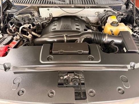 Used 2017 Ford Expedition Limited w/ Equipment Group 301A AWD/4WD image 32