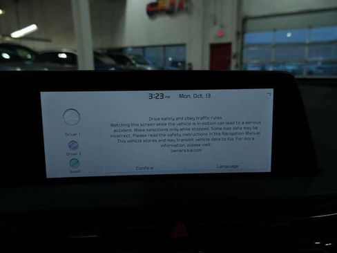 Used 2022 Kia EV6 Wind image 28