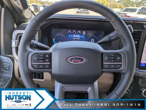 New 2026 Ford F250 Lariat w/ Lariat Premium Package image 18