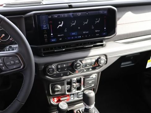 New 2026 Jeep Wrangler Unlimited Rubicon image 12