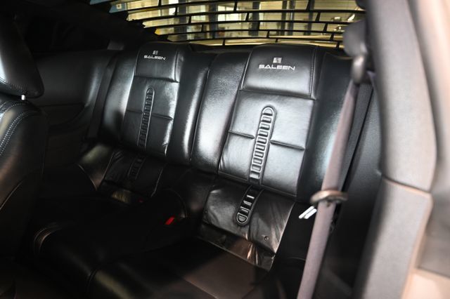 Used 2005 Ford Mustang GT Premium RWD image 13