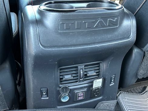 Used 2021 Nissan Titan PRO-4X w/ Pro-4x Convenience Package AWD/4WD image 20