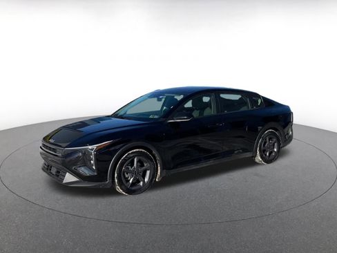 Used 2025 Kia K4 LXS image 8