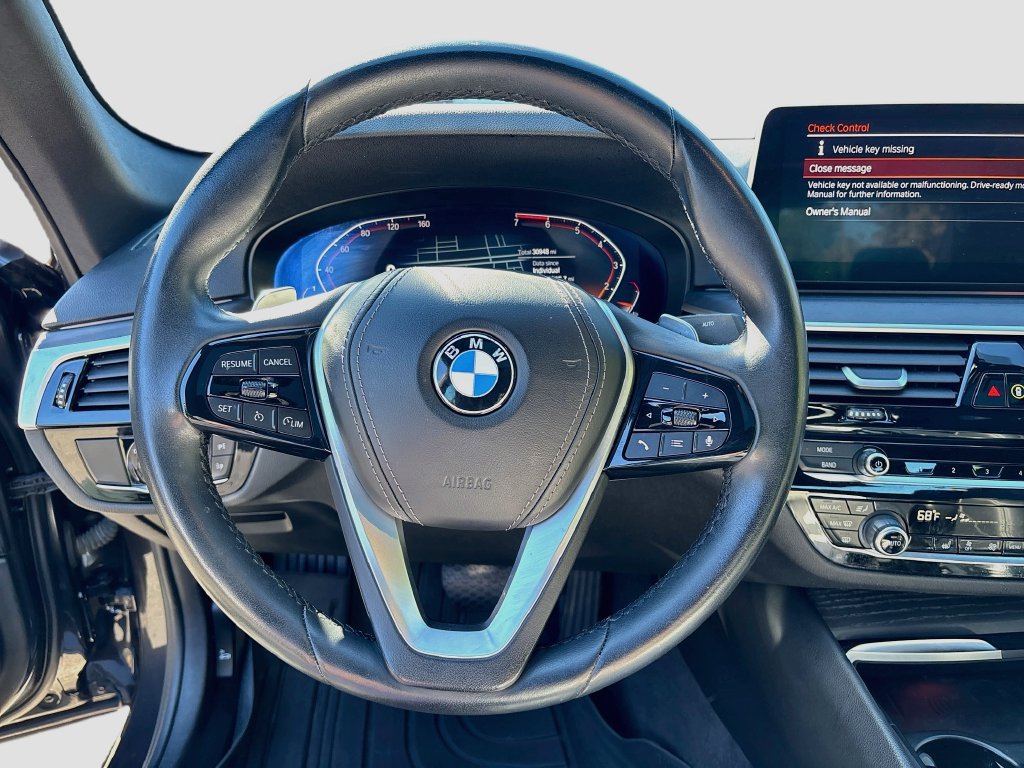 Used 2023 BMW 530i w/ Premium Package RWD image 11