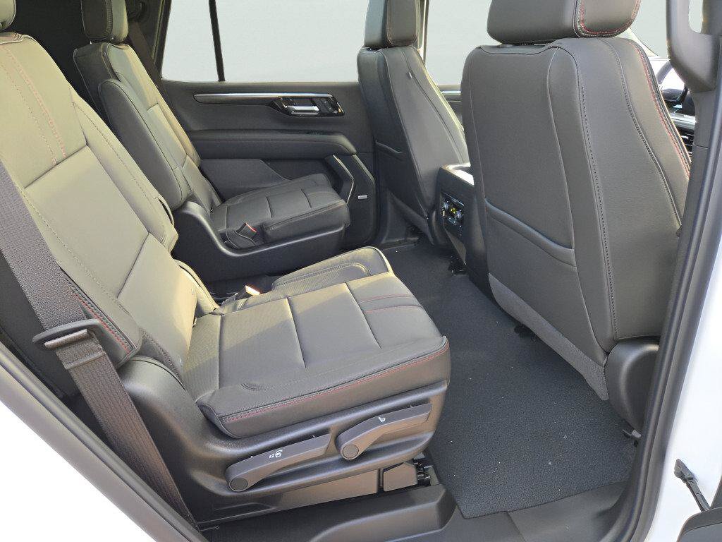 New 2026 Chevrolet Tahoe RST w/ Comfort Package AWD/4WD image 11