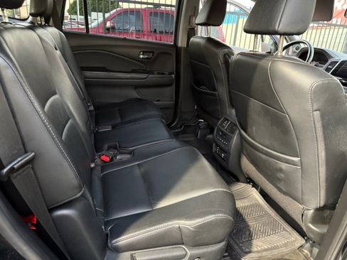 Used 2018 Honda Pilot Touring image 20