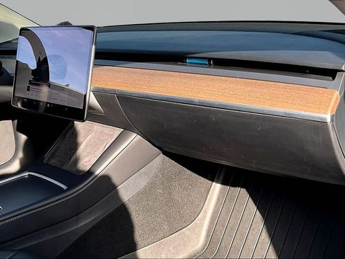 Used 2023 Tesla Model 3 Performance image 21