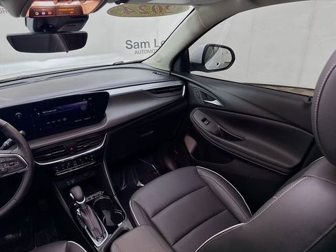 Used 2024 Buick Encore GX Avenir w/ Avenir Technology Package image 26