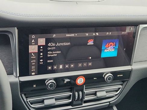 New 2026 Porsche Macan GTS image 20