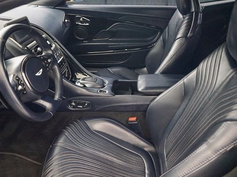 Used 2017 Aston Martin DB11 V12 RWD image 23
