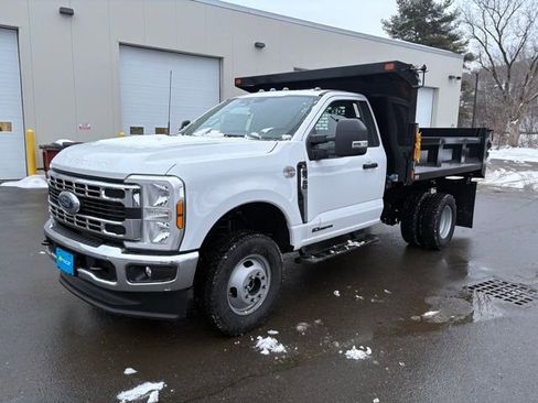New 2026 Ford F350 XL w/ XL Chrome Package AWD/4WD image 3