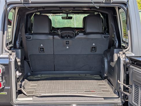 Used 2021 Jeep Wrangler Unlimited Rubicon AWD/4WD image 21