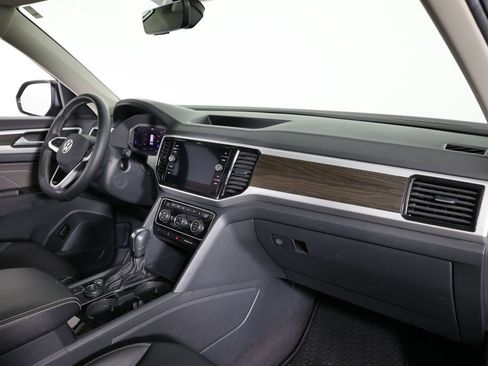 Used 2022 Volkswagen Atlas SE w/ Black Wheel Package image 24