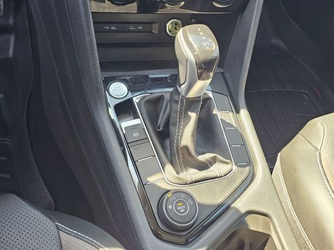Certified 2023 Volkswagen Taos SEL AWD/4WD image 22