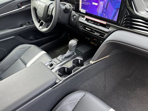 New 2026 Toyota Camry Hybrid image 17