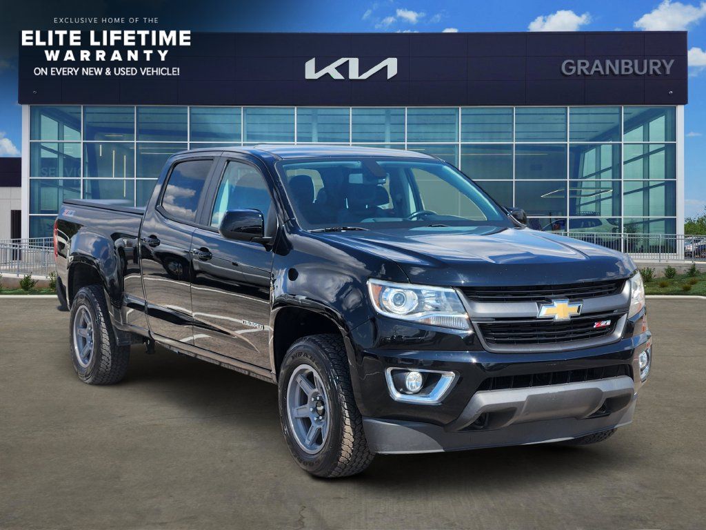 Used 2019 Chevrolet Colorado Z71 AWD/4WD image 3