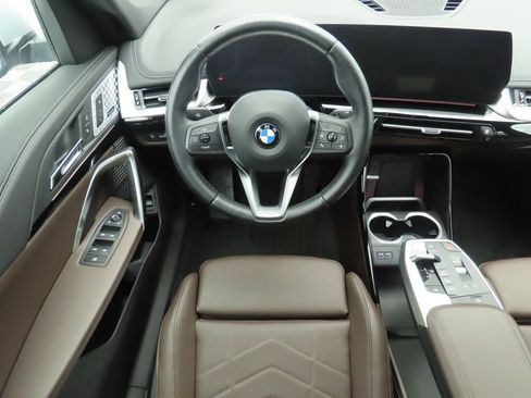 Used 2024 BMW X1 xDrive28i w/ Convenience Package image 10