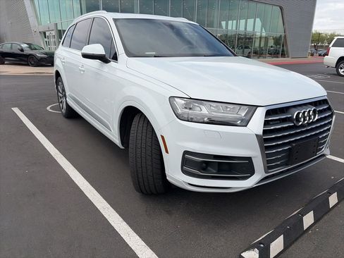 Used 2018 Audi Q7 3.0T Premium Plus w/ Premium Plus Package AWD/4WD image 3