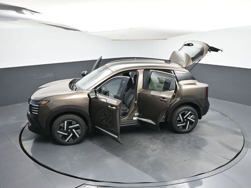 New 2026 Nissan Kicks SV w/ Charging Package image 42