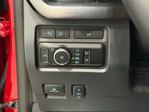 Certified 2024 Ford F250 Lariat w/ Lariat Ultimate Package image 12