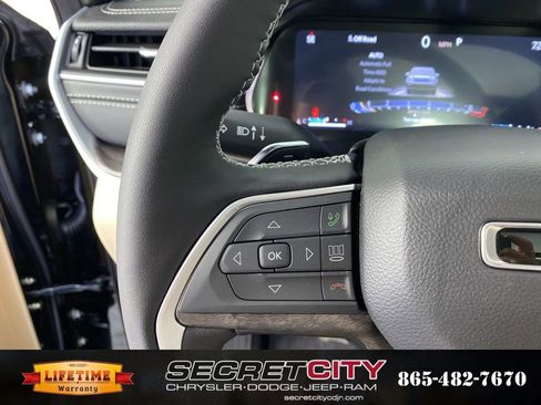 New 2025 Jeep Grand Cherokee L Limited w/ Black Appearance Package image 16