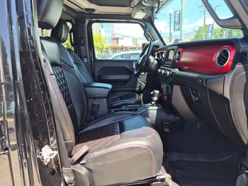 Used 2021 Jeep Gladiator Rubicon w/ Trailer Tow Package AWD/4WD image 29