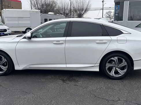 Used 2018 Honda Accord EX image 8