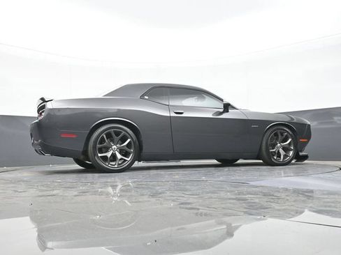 Used 2019 Dodge Challenger R/T RWD image 44