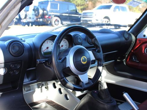 Used 2005 Lotus Elise image 14