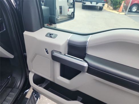 Used 2018 Ford F150 XLT w/ Equipment Group 302A Luxury image 28