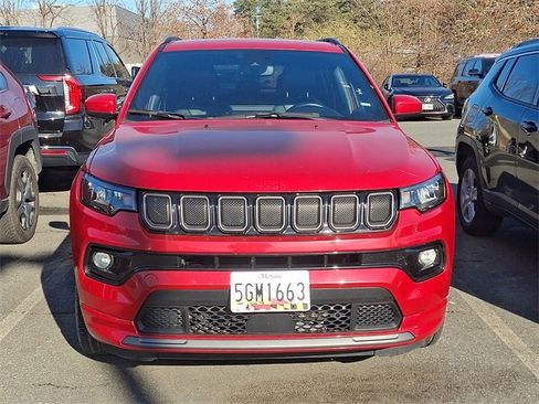 Used 2022 Jeep Compass Limited image 2