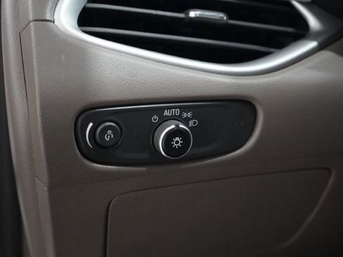 Used 2022 Chevrolet Malibu LT image 19