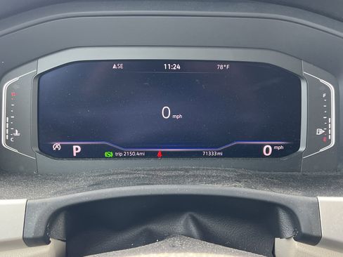 Used 2022 Volkswagen Atlas SE w/ Panoramic Sunroof Package FWD image 21
