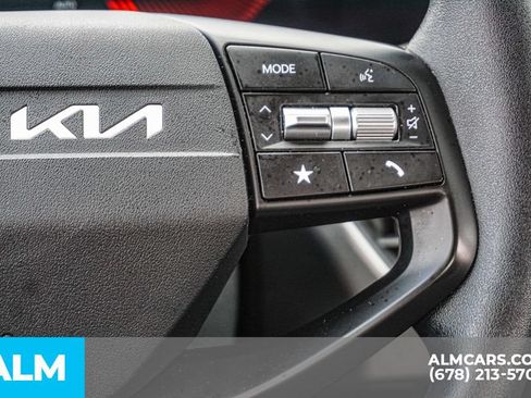 Used 2025 Kia K4 FWD image 30