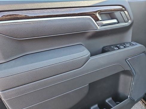 New 2026 GMC Sierra 1500 Elevation image 9