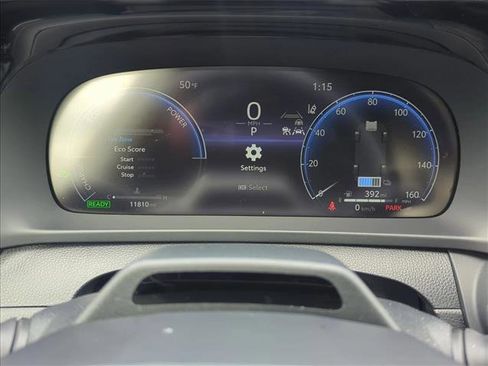 Certified 2025 Toyota Crown Limited image 10