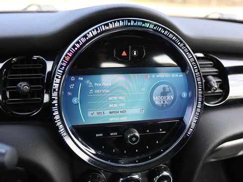 Used 2022 MINI Cooper S w/ Premium Package image 23