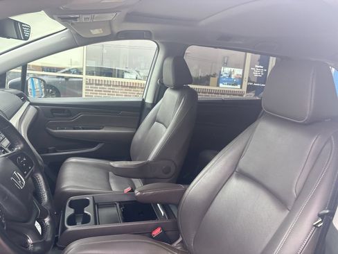 Used 2023 Honda Odyssey EX-L image 12