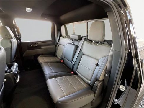 Used 2025 Chevrolet Silverado 2500 ZR2 w/ ZR2 Bison Edition image 16