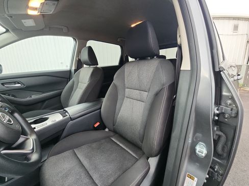 Used 2024 Nissan Rogue SV FWD image 21
