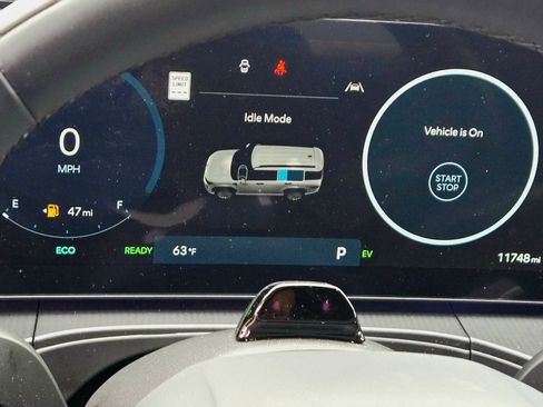 Used 2025 Hyundai Santa Fe Calligraphy AWD/4WD image 10