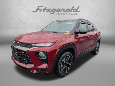 Used 2023 Chevrolet TrailBlazer RS w/ Convenience Package AWD/4WD image 2