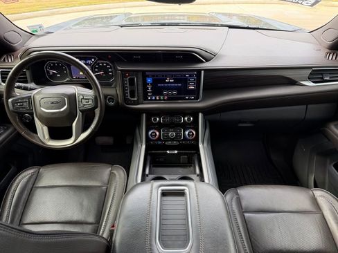 Used 2021 GMC Yukon Denali w/ Denali Premium Package image 19