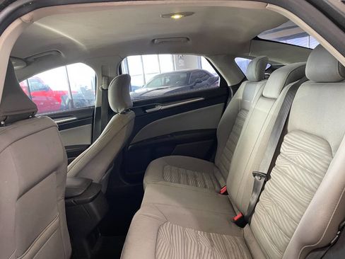 Used 2016 Ford Fusion S image 16